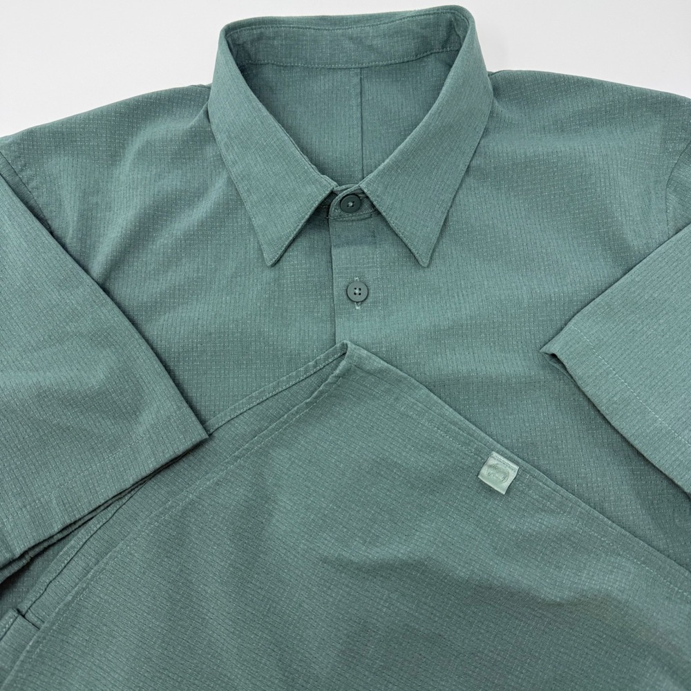 Lululemon Airing Easy Mens Short Sleeve Button Down Shirt Green Size Small